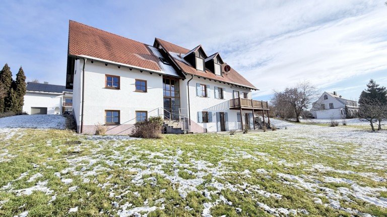  Thierhaupten Einfamilienhaus NEU am Markt: Einfamilienhaus mit gro�em Grund und Doppelgarage in Thierhaupten ab 01.03.2026