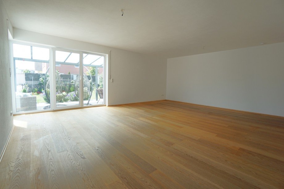 Wohnzimmer Doppelhaush�lfte K�nigsbrunn