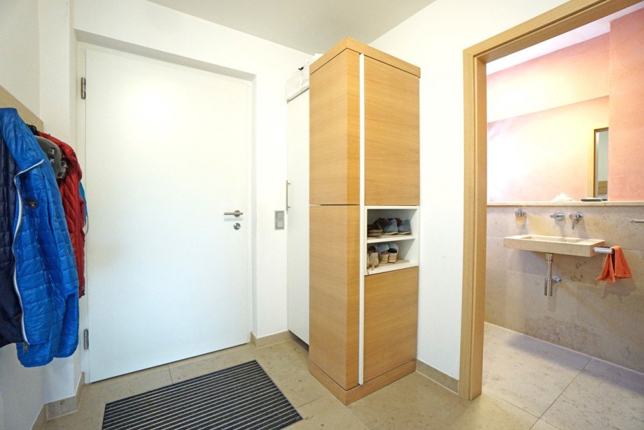 Eingangsbereich Reihenmittelhaus Augsburg / Pfersee