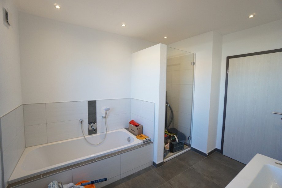 Bad Erdgeschosswohnung Nordendorf