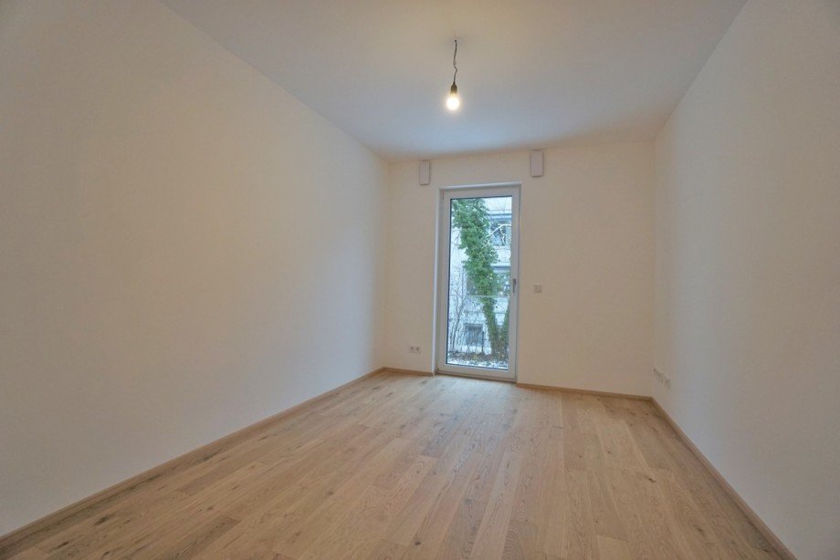 Kind 2 Etagenwohnung Augsburg / Hochzoll