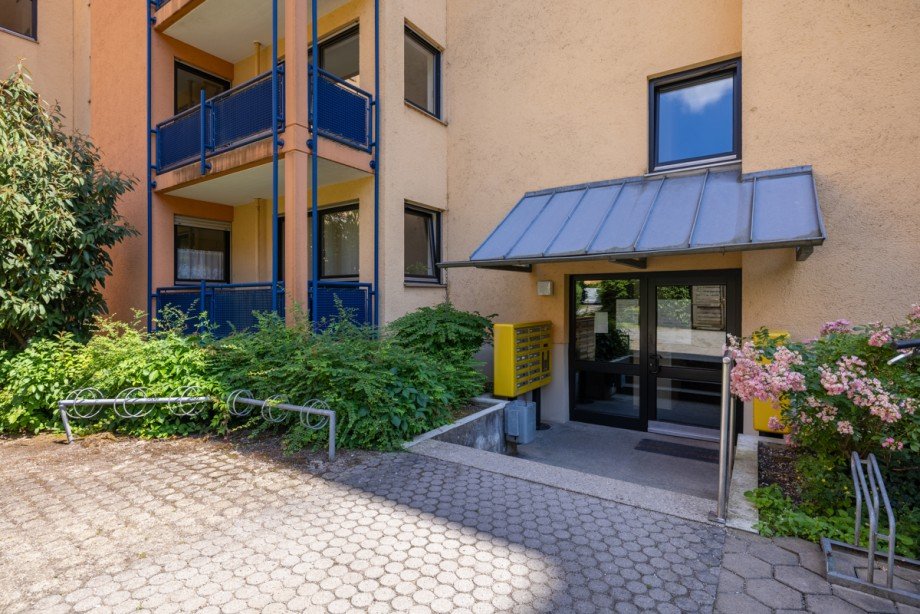 Hauszugang Etagenwohnung Augsburg / Pfersee