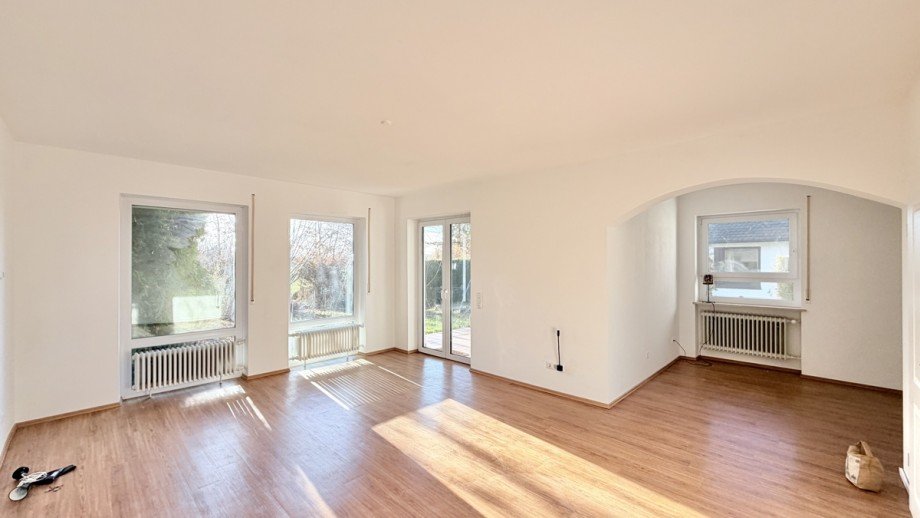 Wohnen / Essen Doppelhaush�lfte Neus�� / Westheim