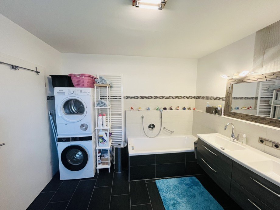 Bad Erdgeschosswohnung K�nigsbrunn