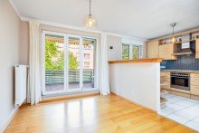 Essen / Kochen VERKAUFTt: Familiengerechte 4 ZKB-Wohnung im 1. OG mit EBK, Balkon und TG-Stellplatz zum Kauf