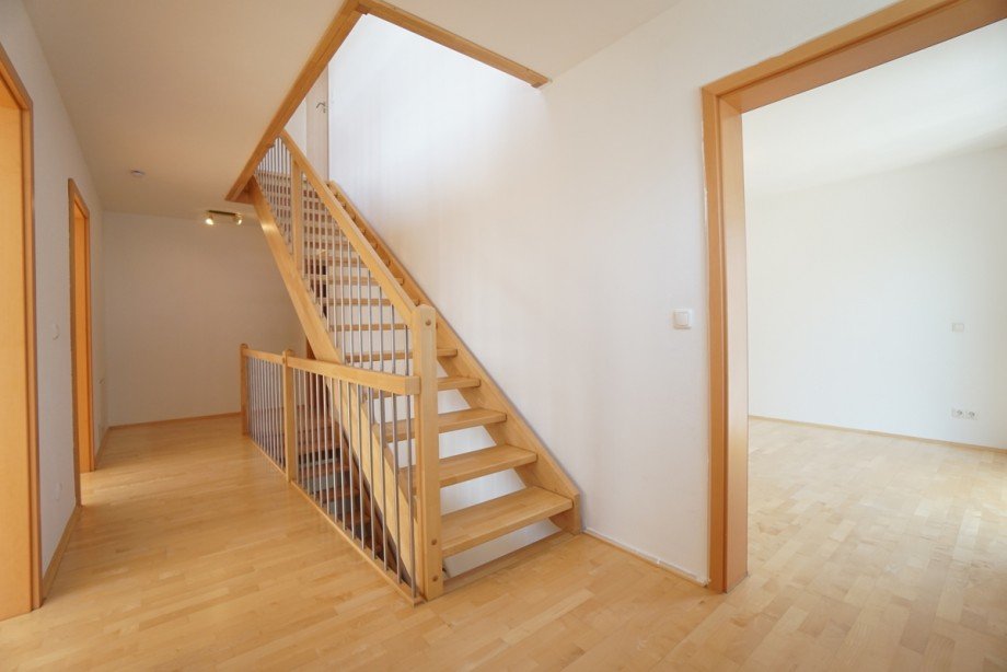 Flur OG Doppelhaush�lfte K�nigsbrunn