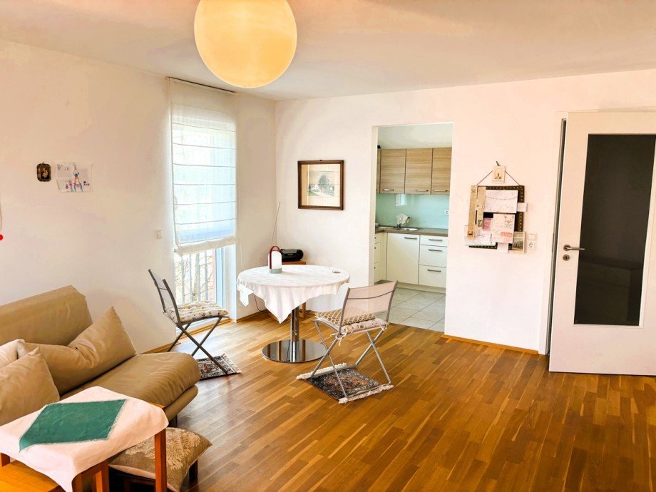 Essplatz neben Wohnung Augsburg / Pfersee