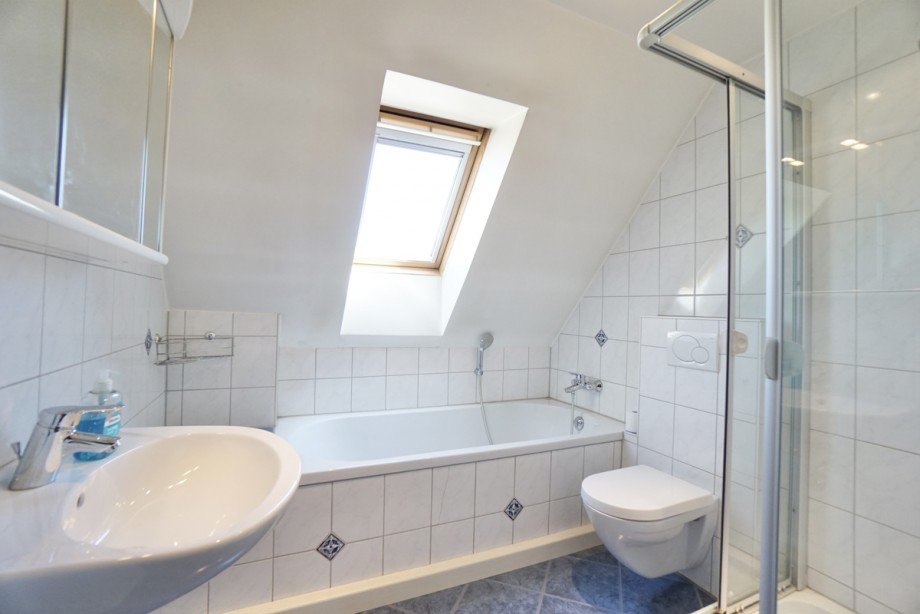 Bad Doppelhaush�lfte Augsburg / Haunstetten