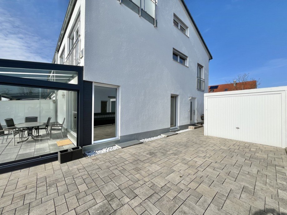  Doppelhaush�lfte K�nigsbrunn