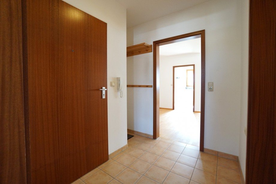 Diele Etagenwohnung K�nigsbrunn