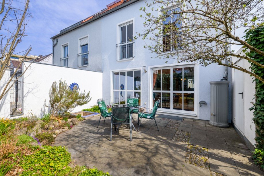 sonnige Terrasse Doppelhaush�lfte Augsburg / Pfersee