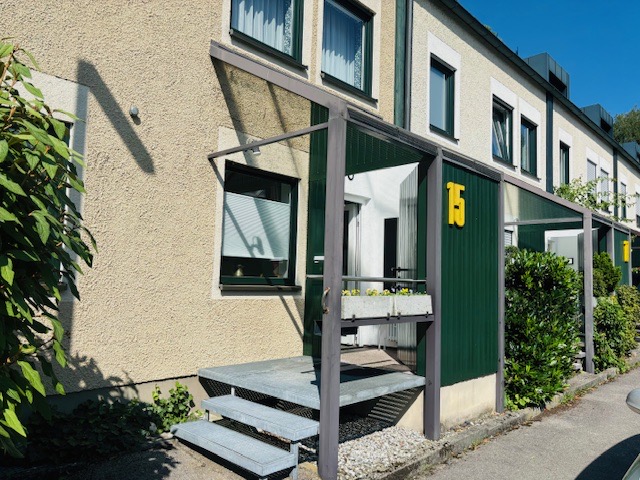 Treten Sie ein! Stadtbergen / Leitershofen Reiheneckhaus ** Verkauft ** Familienfreundliches Reiheneckhaus mit Garage in ruhiger Bestlage von Leitershofen