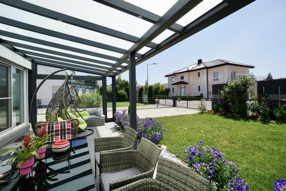 Terrasse Doppelhaush�lfte K�nigsbrunn