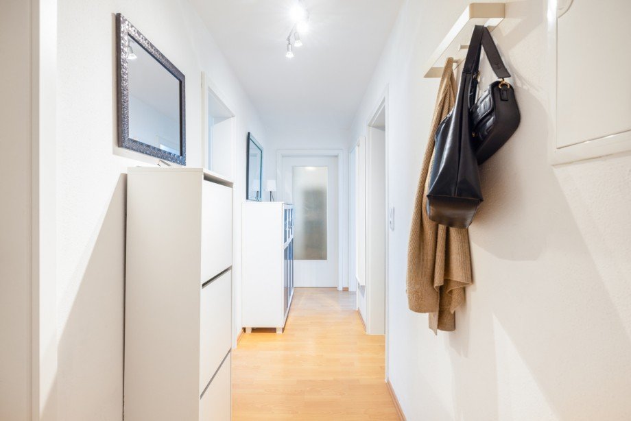 Flur EG Mehrfamilienhaus Gersthofen