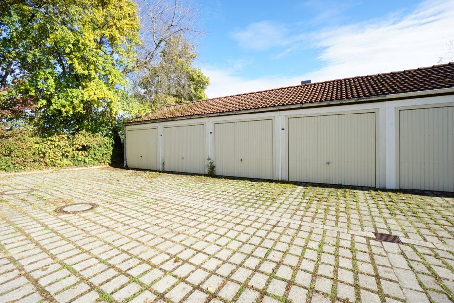 Garagenhof Reiheneckhaus Augsburg / Hammerschmiede