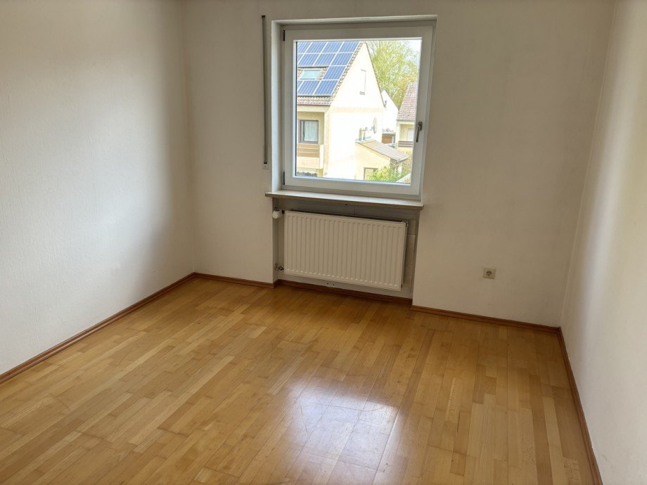 Kinderzimmer Doppelhaush�lfte Neus�� / Ottmarshausen