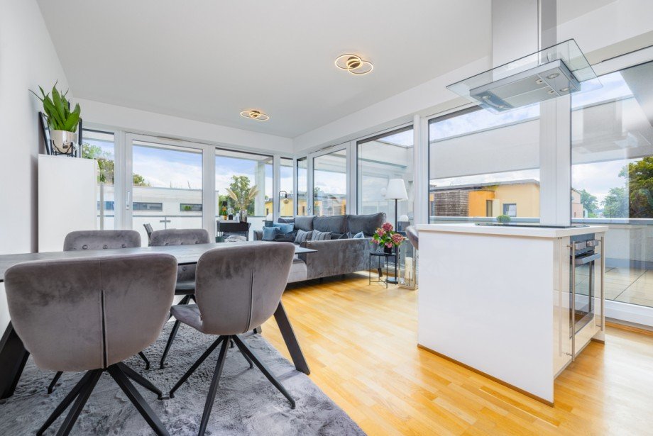 Wohnen / Kochen Penthousewohnung Augsburg / Pfersee