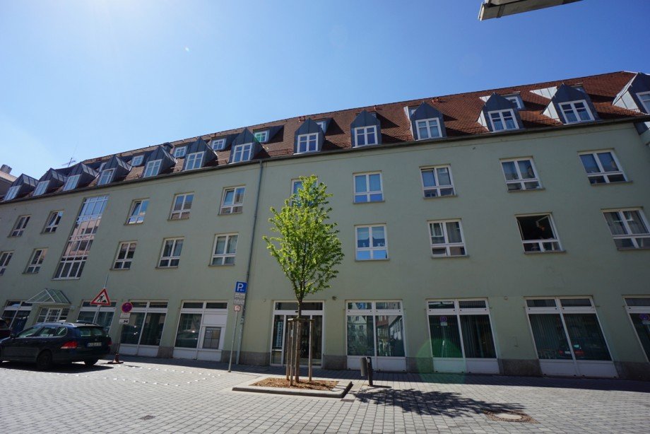 Stra�enseite Dachgeschosswohnung Augsburg / Zentrum
