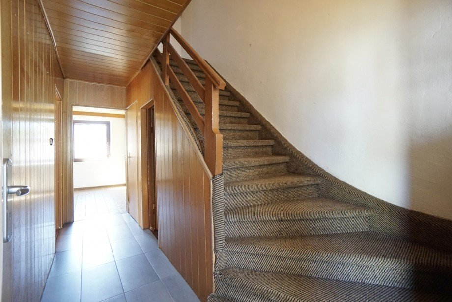 Flur EG Doppelhaush�lfte Augsburg / Haunstetten