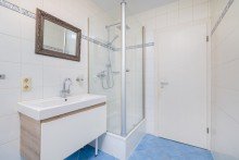 Bad VERKAUFTt: Familiengerechte 4 ZKB-Wohnung im 1. OG mit EBK, Balkon und TG-Stellplatz zum Kauf