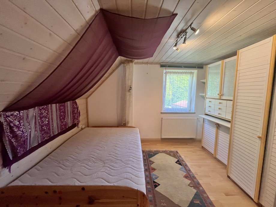 Zimmer OG Einfamilienhaus Friedberg