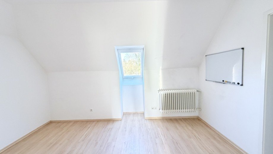 Kind Doppelhaush�lfte Neus�� / Westheim